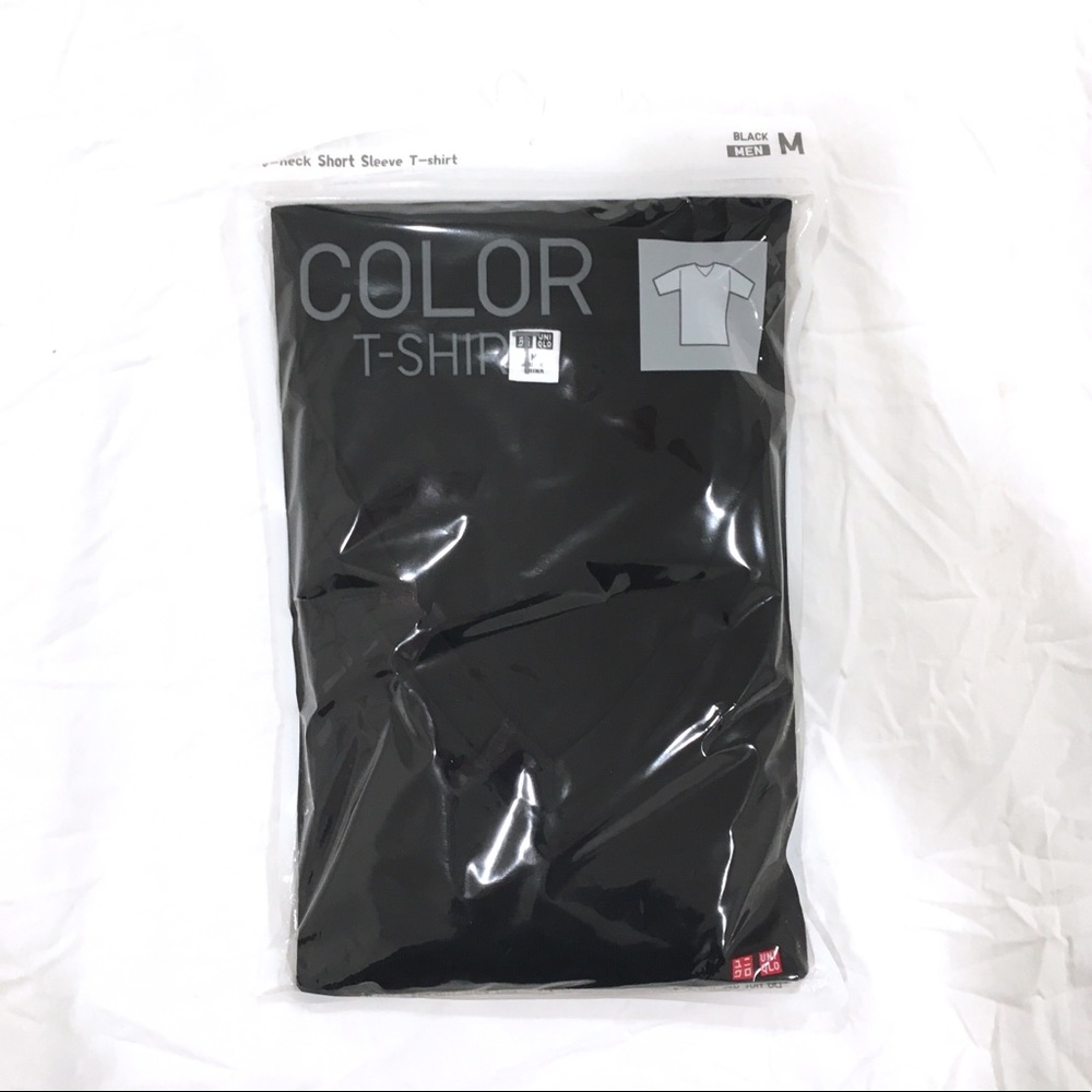 NWT Uniqlo Black V-Neck Shirt